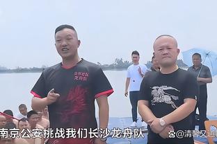 吧友们看到了吗？直播吧广告牌闪现！直播吧视频直播超级杯？